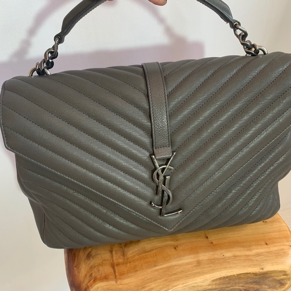 ♥️SOLD♥️ YSL Quilted Leather Large College Bag - Picture 6 of 16